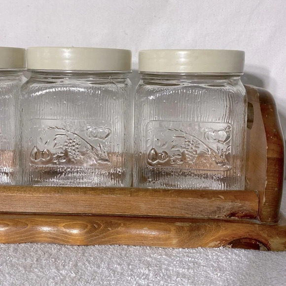 Vintage Primizie Glass Canister Set With Plastic Borgonovo Lids And Wood Tray - Picture 4 of 16